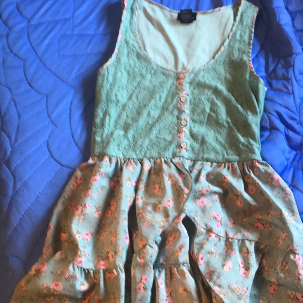 Mini dress/ sleeveless long blouse